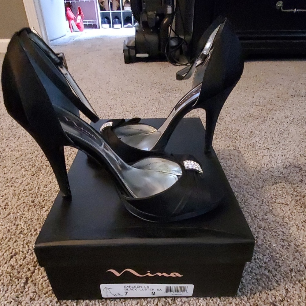 Perfect bridesmaid/prom/gala or special event shoe